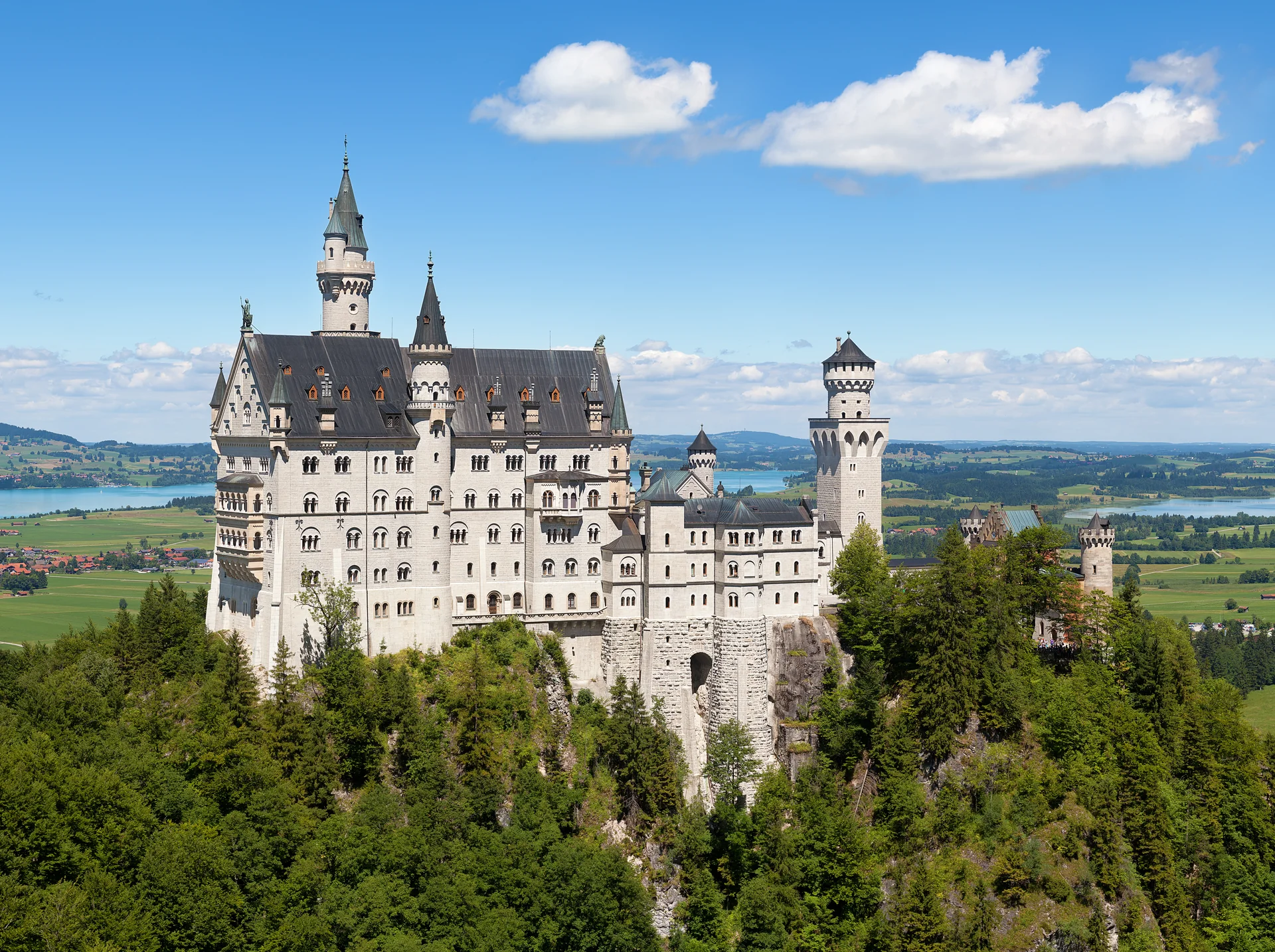 10 Most Impressive Castles in Germany for First-Time Visitors